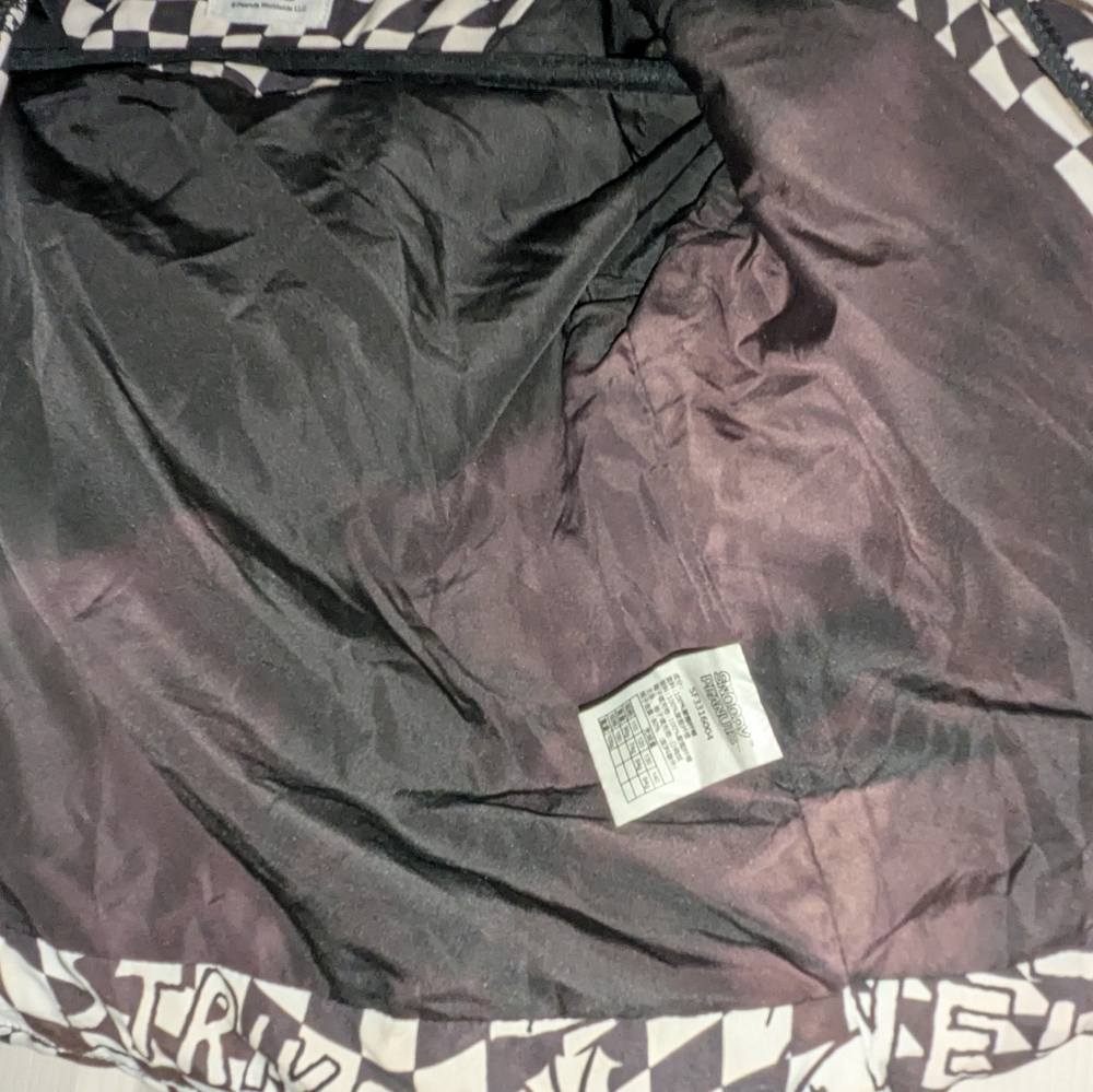 Snoopy Peanuts Puffer Jacket - Picture 5 of 6